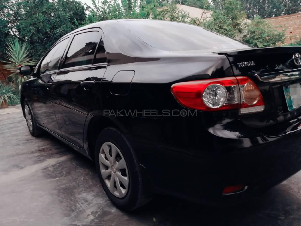 Toyota Corolla 2014 for Sale in Peshawar Image-1