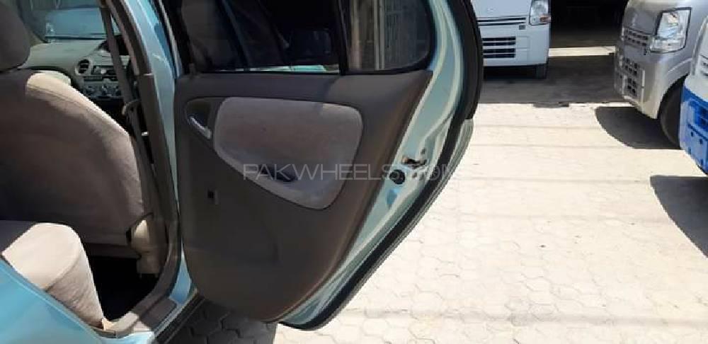 Toyota Platz 2004 for Sale in Gujranwala Toyota Platz 2004 for Sale in Gujranwala Image-12