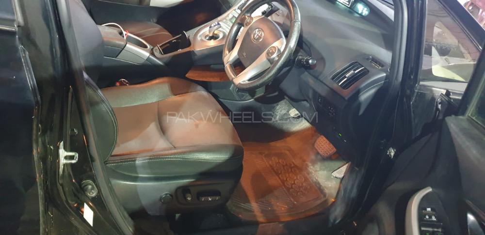 Toyota Prius 2015 for Sale in Karachi Toyota Prius 2015 for Sale in Karachi Image-4