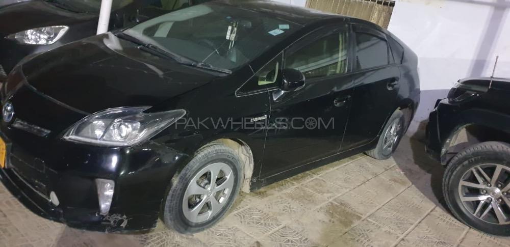 Toyota Prius 2015 for Sale in Karachi Toyota Prius 2015 for Sale in Karachi Image-8