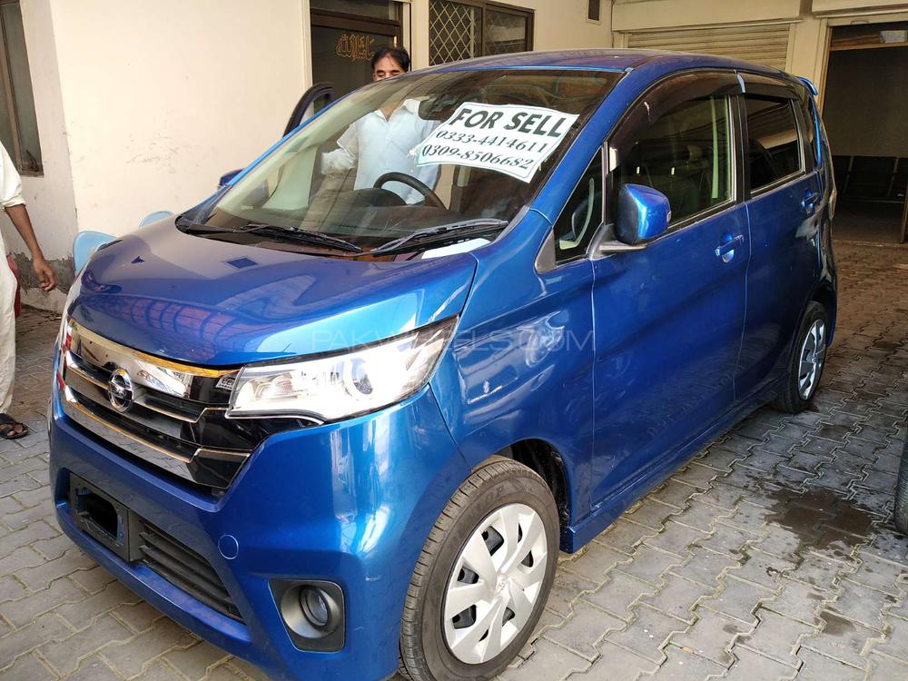 Nissan Dayz Highway Star 2016 for Sale in Lahore Nissan Dayz Highway Star 2016 for Sale in Lahore Image-2