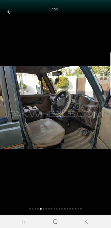 Mitsubishi Pajero 1984 for Sale in Karachi Mitsubishi Pajero 1984 for Sale in Karachi Image-8