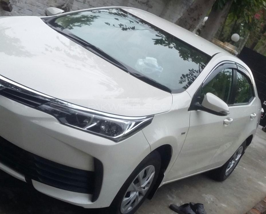 Toyota Corolla 2018 for Sale in Lahore Image-1