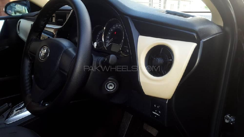 Toyota Corolla 2020 for Sale in Multan Image-1