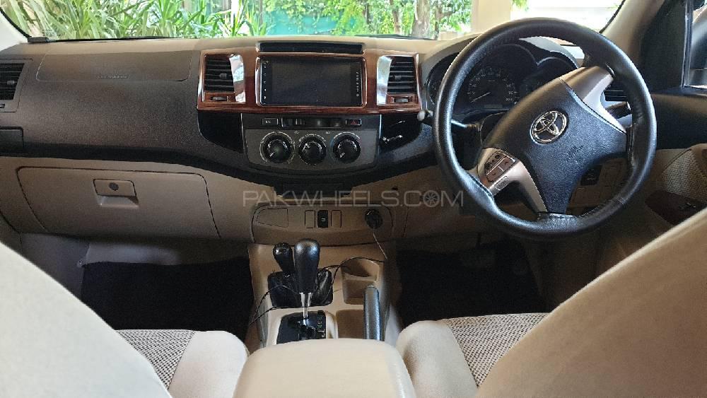 Toyota Hilux 2014 for Sale in Islamabad Toyota Hilux 2014 for Sale in Islamabad Image-2