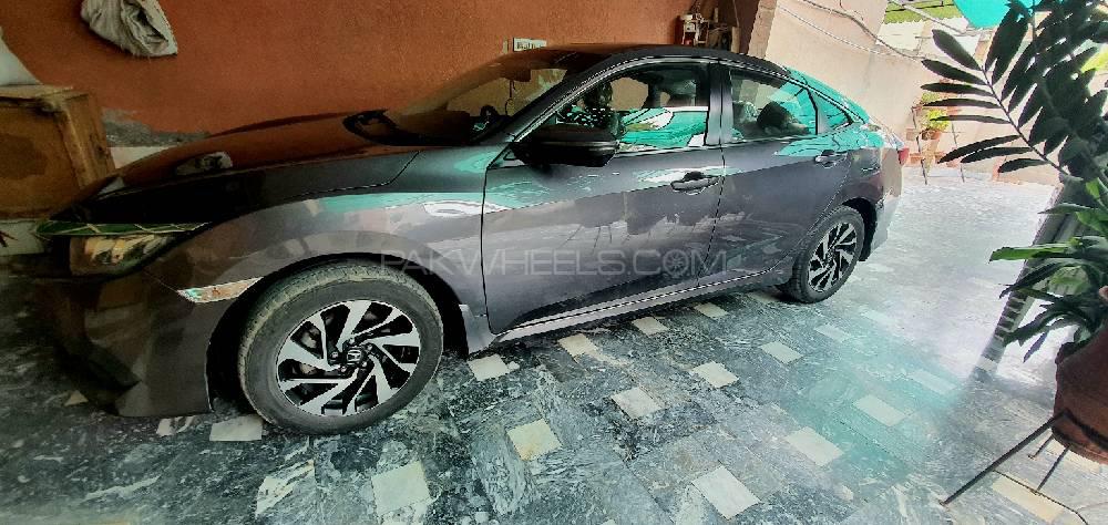 Honda Civic 2017 for Sale in Sahiwal Honda Civic 2017 for Sale in Sahiwal Image-3