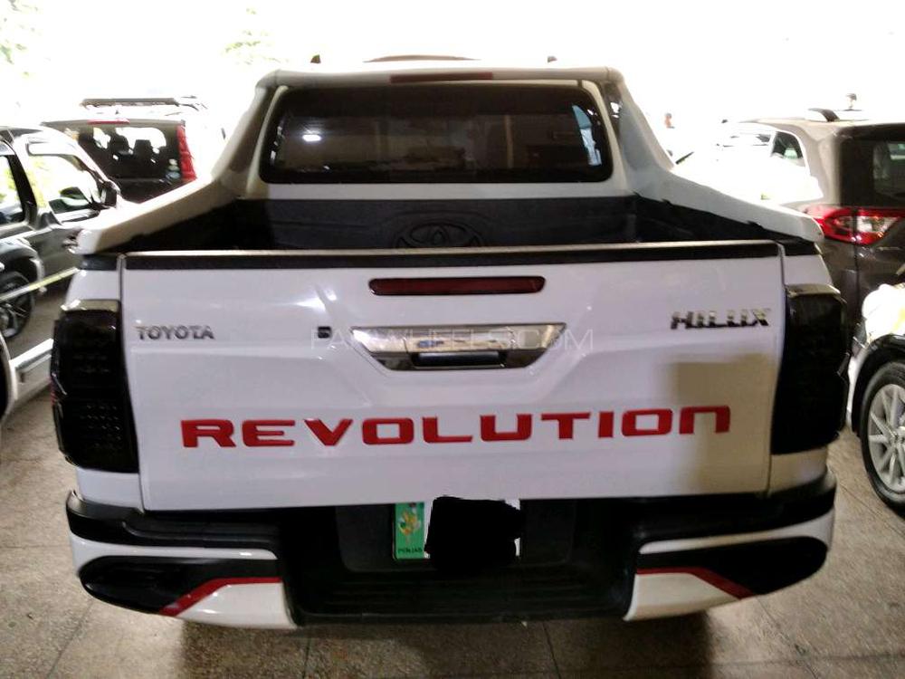 Toyota Hilux 2017 for Sale in Lahore Toyota Hilux 2017 for Sale in Lahore Image-12