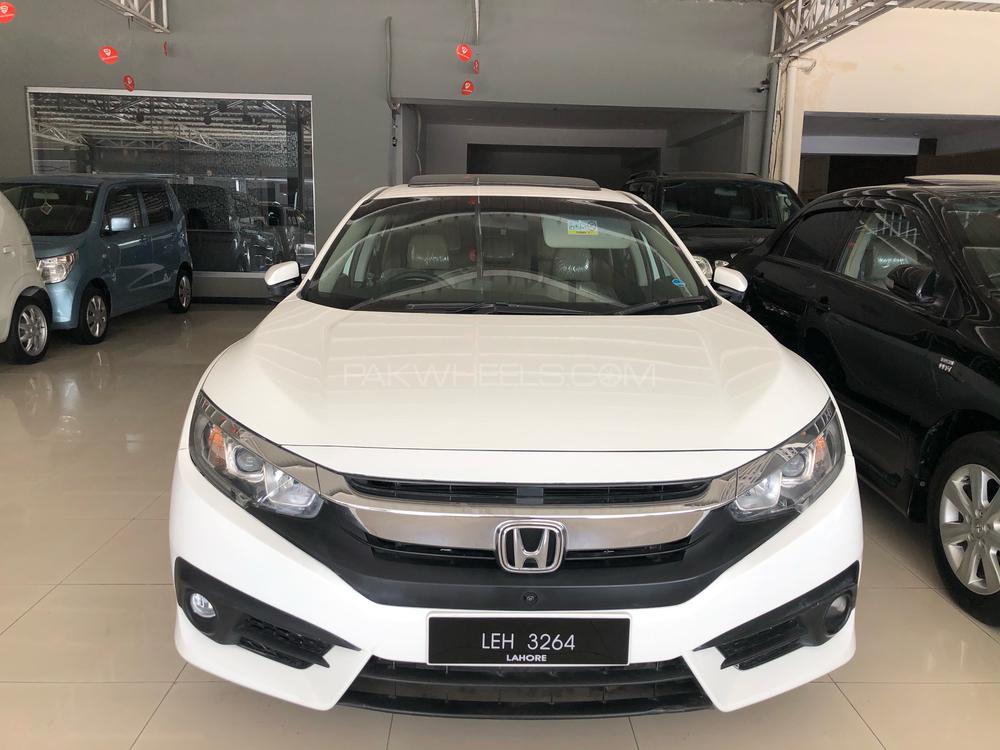 Honda Civic 2018 for Sale in Peshawar Image-1