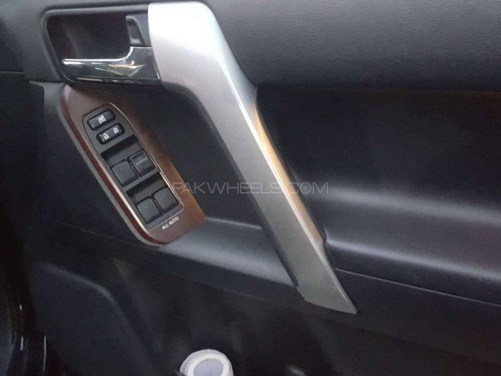 Toyota Prado 2014 for Sale in Islamabad Toyota Prado 2014 for Sale in Islamabad Image-10