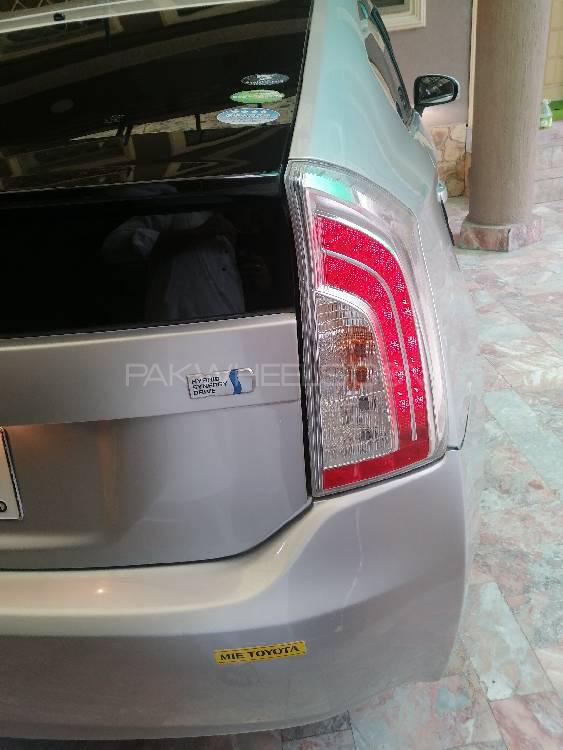 Toyota Prius 2014 for Sale in Peshawar Toyota Prius 2014 for Sale in Peshawar Image-4