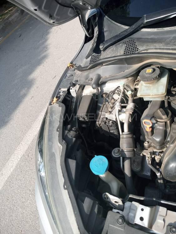 Honda Vezel 2015 for Sale in Islamabad Honda Vezel 2015 for Sale in Islamabad Image-6