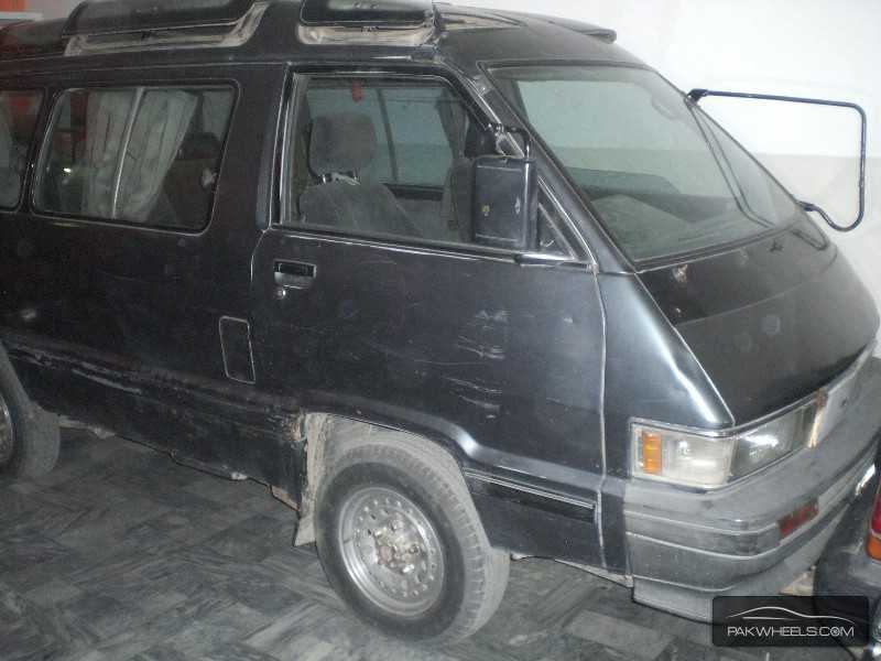 Toyota Town Ace 1987 for Sale in Multan Image-1