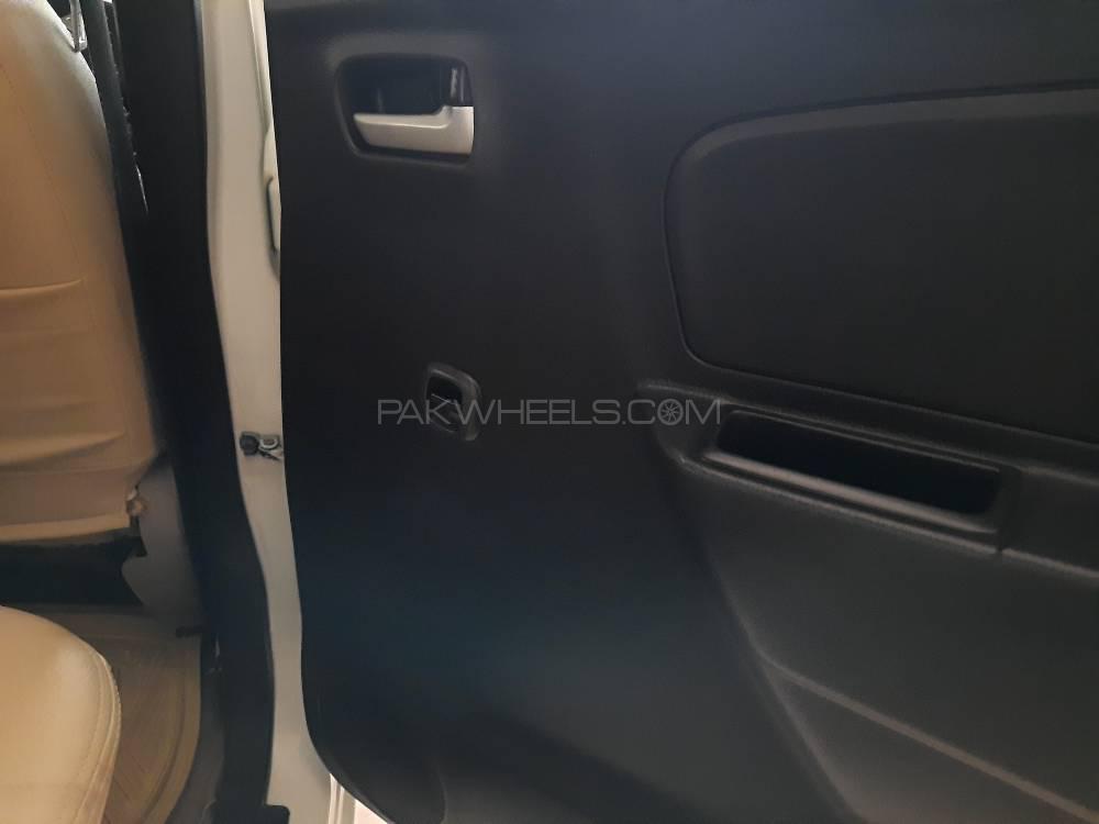 Suzuki Wagon R 2017 for Sale in Bahawalpur Suzuki Wagon R 2017 for Sale in Bahawalpur Image-9