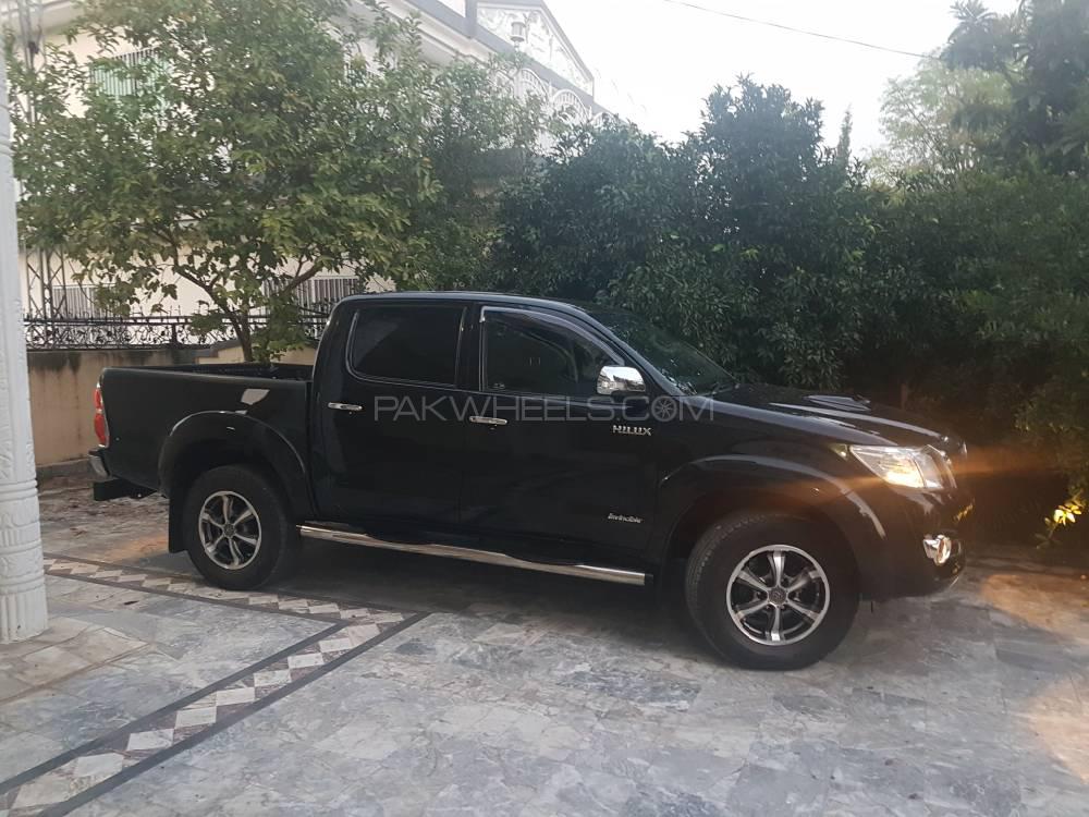 Toyota Hilux 2014 for Sale in Mirpur A.K. Image-1