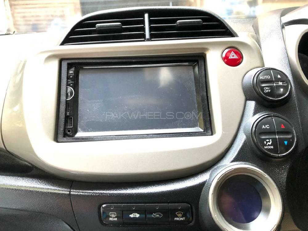 Honda Fit 2012 for Sale in Lahore Honda Fit 2012 for Sale in Lahore Image-5
