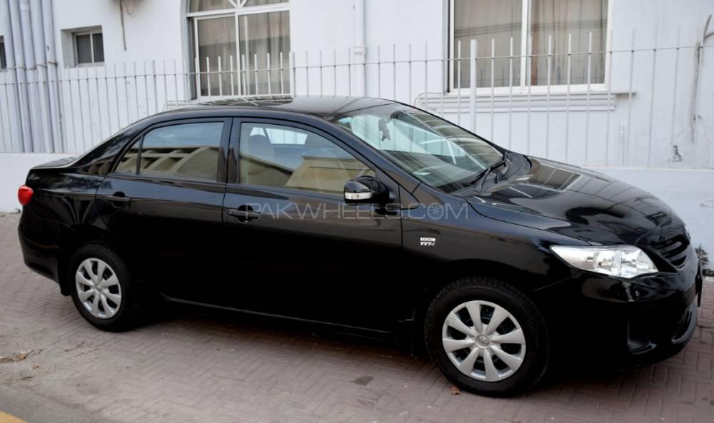 Toyota Corolla 2014 for Sale in Lahore Image-1