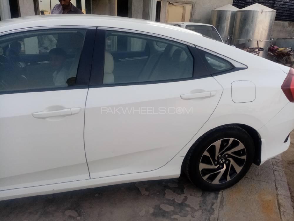 Honda Civic 2017 for Sale in Chishtian Honda Civic 2017 for Sale in Chishtian Image-5