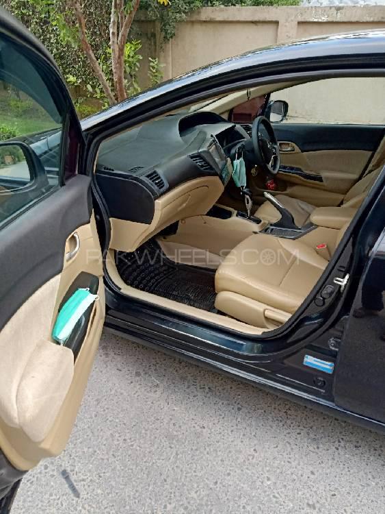 Honda Civic 2014 for Sale in Lahore Honda Civic 2014 for Sale in Lahore Image-12