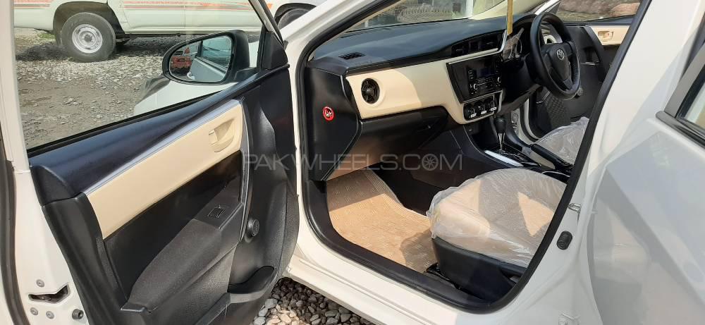 Toyota Corolla 2018 for Sale in Peshawar Toyota Corolla 2018 for Sale in Peshawar Image-18