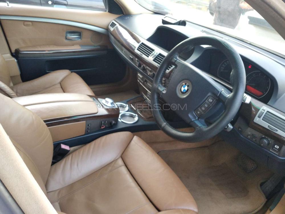 بی ایم ڈبلیو 7 سیریز 2002 for Sale in لاہور بی ایم ڈبلیو 7 سیریز 2002 for Sale in لاہور Image-10