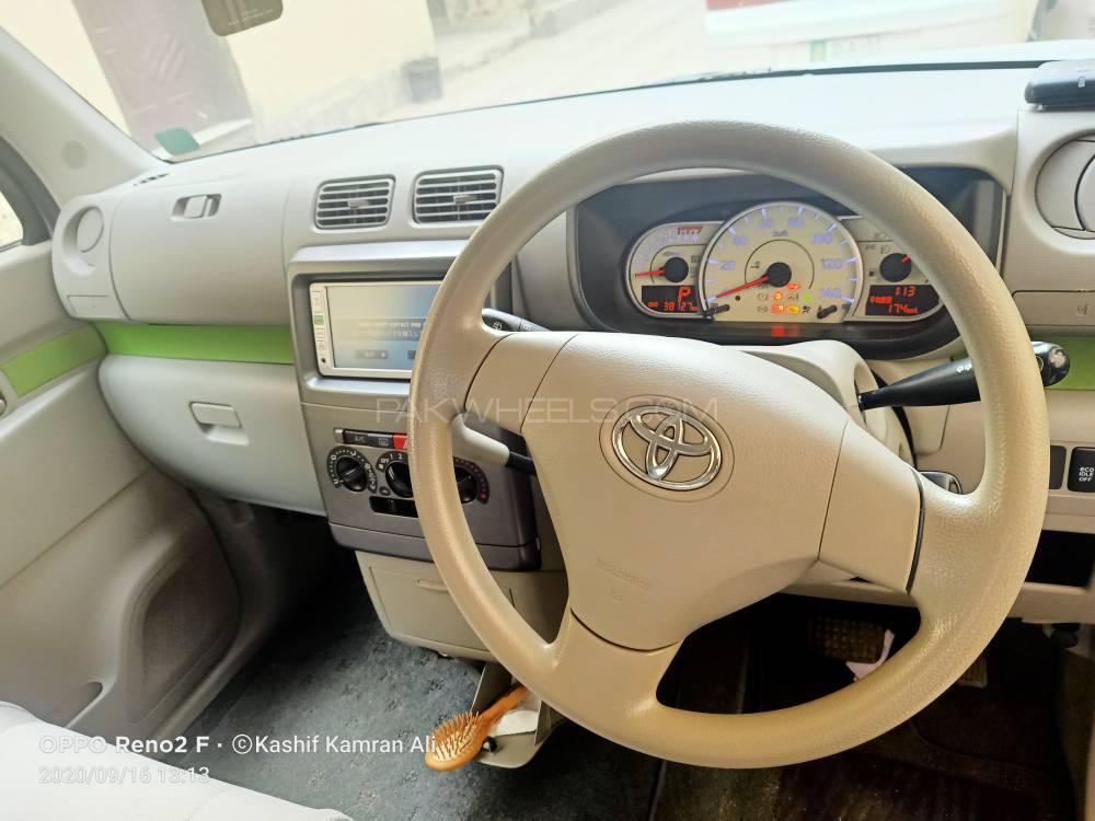 Toyota Pixis Space 2015 for Sale in Lahore Toyota Pixis Space 2015 for Sale in Lahore Image-2