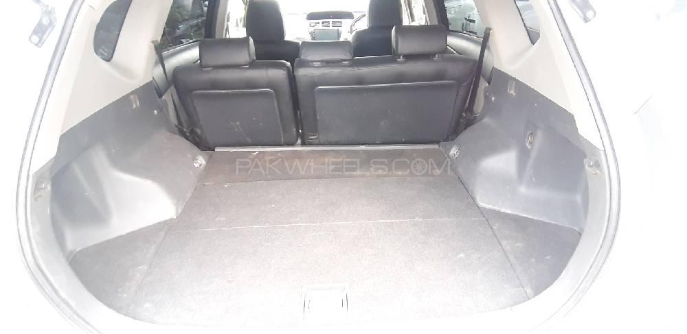 Toyota Prius Alpha 2013 for Sale in Peshawar Toyota Prius Alpha 2013 for Sale in Peshawar Image-10