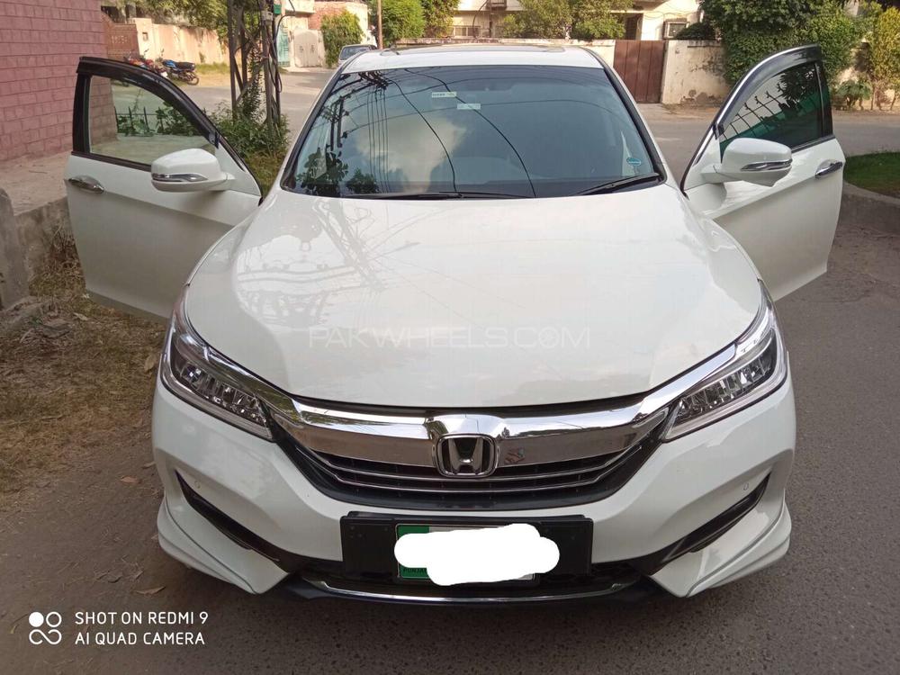 Honda Accord 2016 for Sale in Lahore Image-1