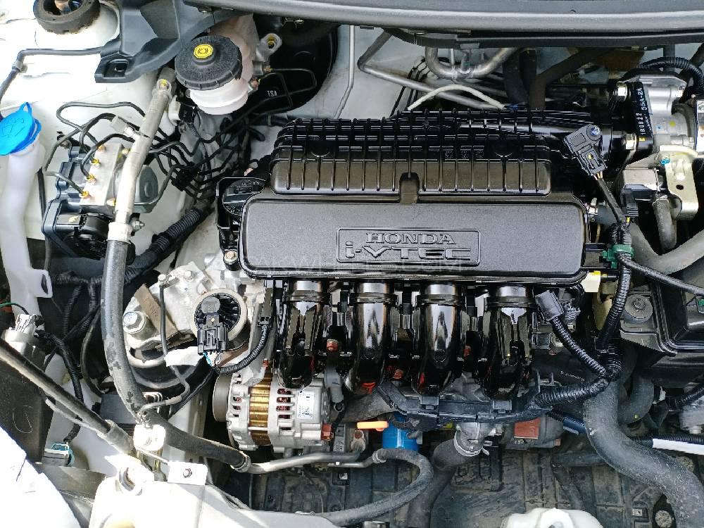 Honda BR-V 2018 for Sale in Faisalabad Honda BR-V 2018 for Sale in Faisalabad Image-7