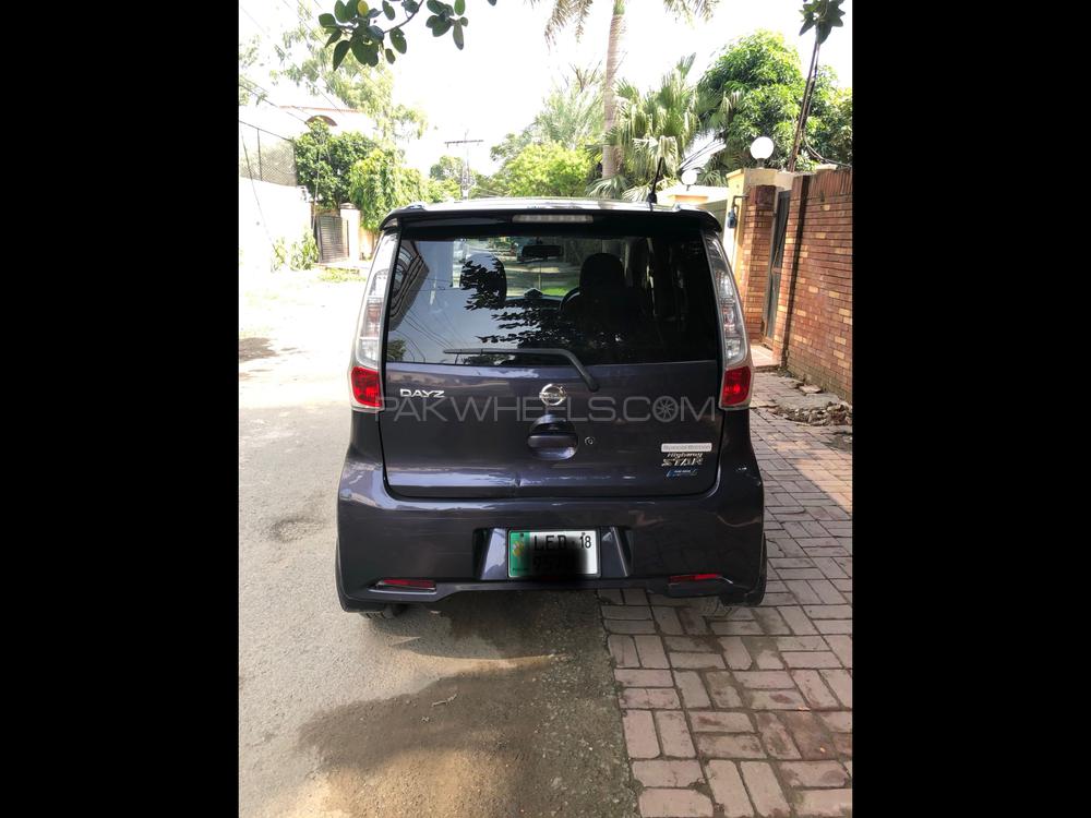 Nissan Dayz Highway Star 2014 for Sale in Lahore Nissan Dayz Highway Star 2014 for Sale in Lahore Image-5