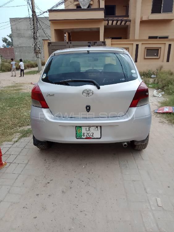 Toyota Vitz 2009 for Sale in Sheikhupura Toyota Vitz 2009 for Sale in Sheikhupura Image-3
