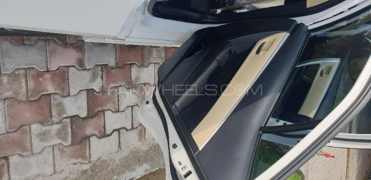 Toyota Corolla 2020 for Sale in Peshawar Toyota Corolla 2020 for Sale in Peshawar Image-14