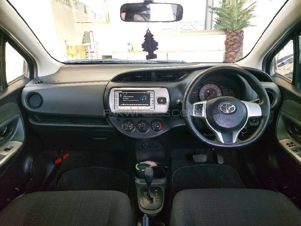 Toyota Vitz 2014 for Sale in Peshawar Toyota Vitz 2014 for Sale in Peshawar Image-5