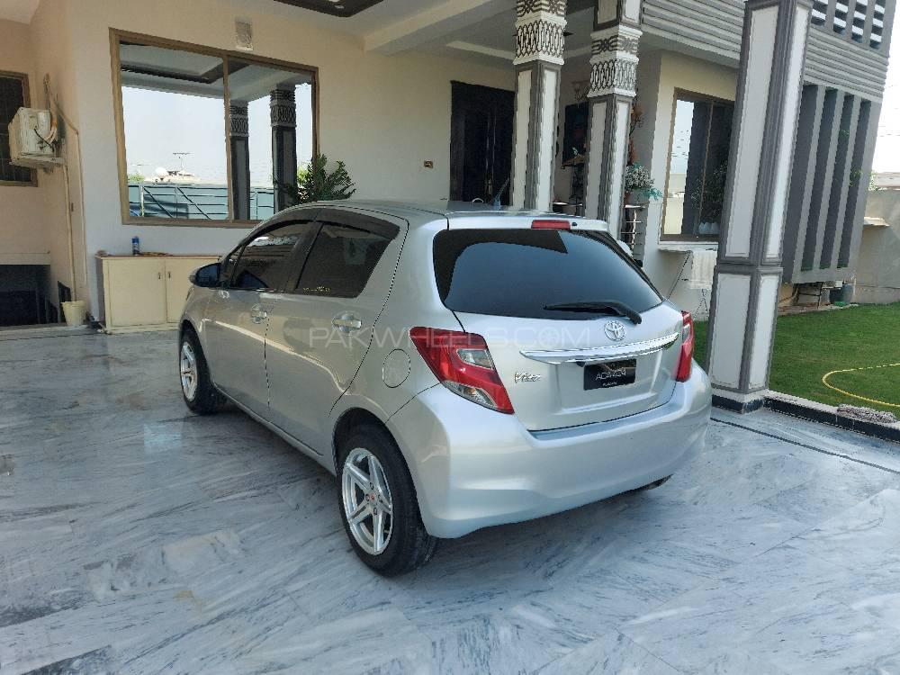 Toyota Vitz 2014 for Sale in Peshawar Toyota Vitz 2014 for Sale in Peshawar Image-3