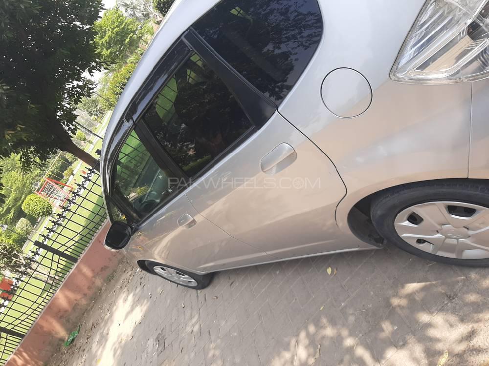 Honda Fit 2011 for Sale in Lahore Honda Fit 2011 for Sale in Lahore Image-2
