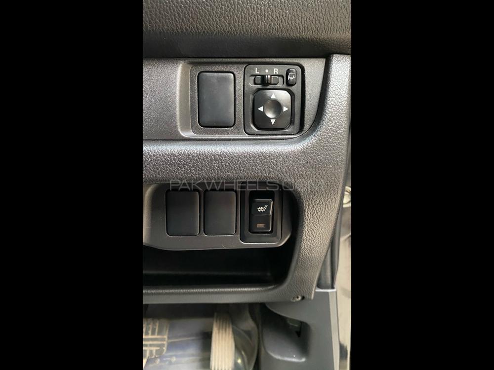 Nissan Dayz Highway Star 2013 for Sale in Lahore Nissan Dayz Highway Star 2013 for Sale in Lahore Image-13