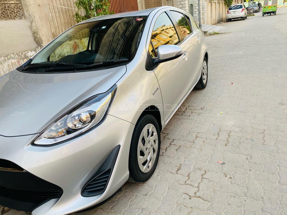 Toyota Aqua 2017 for Sale in Sialkot Toyota Aqua 2017 for Sale in Sialkot Image-4