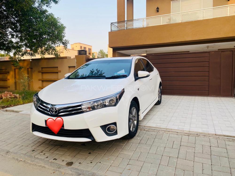 Toyota Corolla 2016 for Sale in Lahore Image-1
