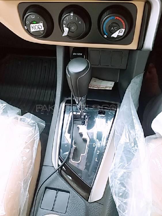 Toyota Corolla 2020 for Sale in Gujranwala Toyota Corolla 2020 for Sale in Gujranwala Image-8
