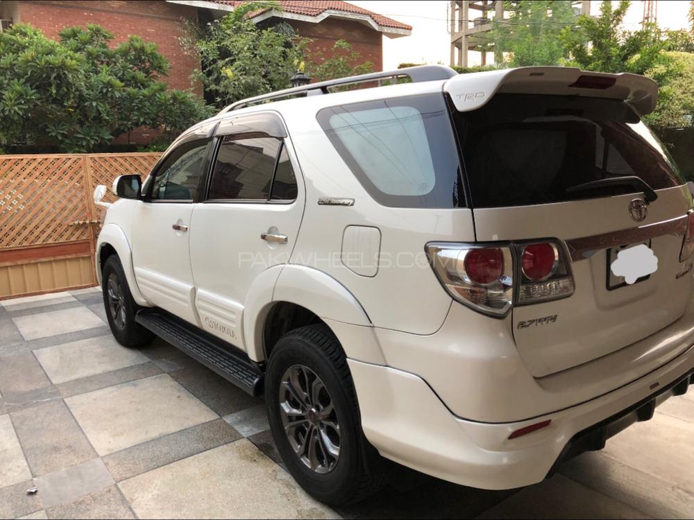 Toyota Fortuner 2015 for Sale in Lahore Toyota Fortuner 2015 for Sale in Lahore Image-3