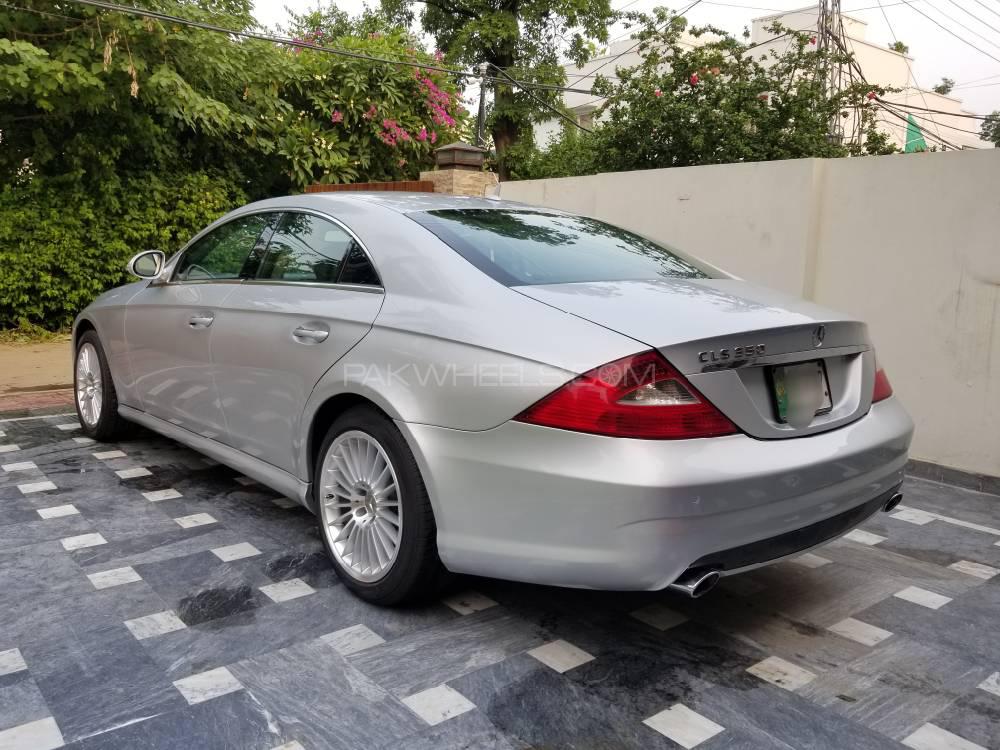 مرسڈیز بینز سی ایل ایس کلاس 2006 for Sale in لاہور مرسڈیز بینز سی ایل ایس کلاس 2006 for Sale in لاہور Image-3