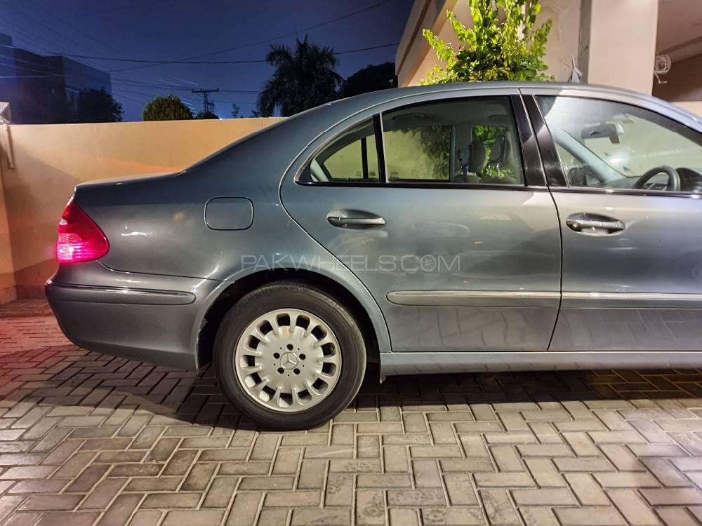 مرسڈیز بینز ای کلاس 2005 for Sale in لاہور Image-1