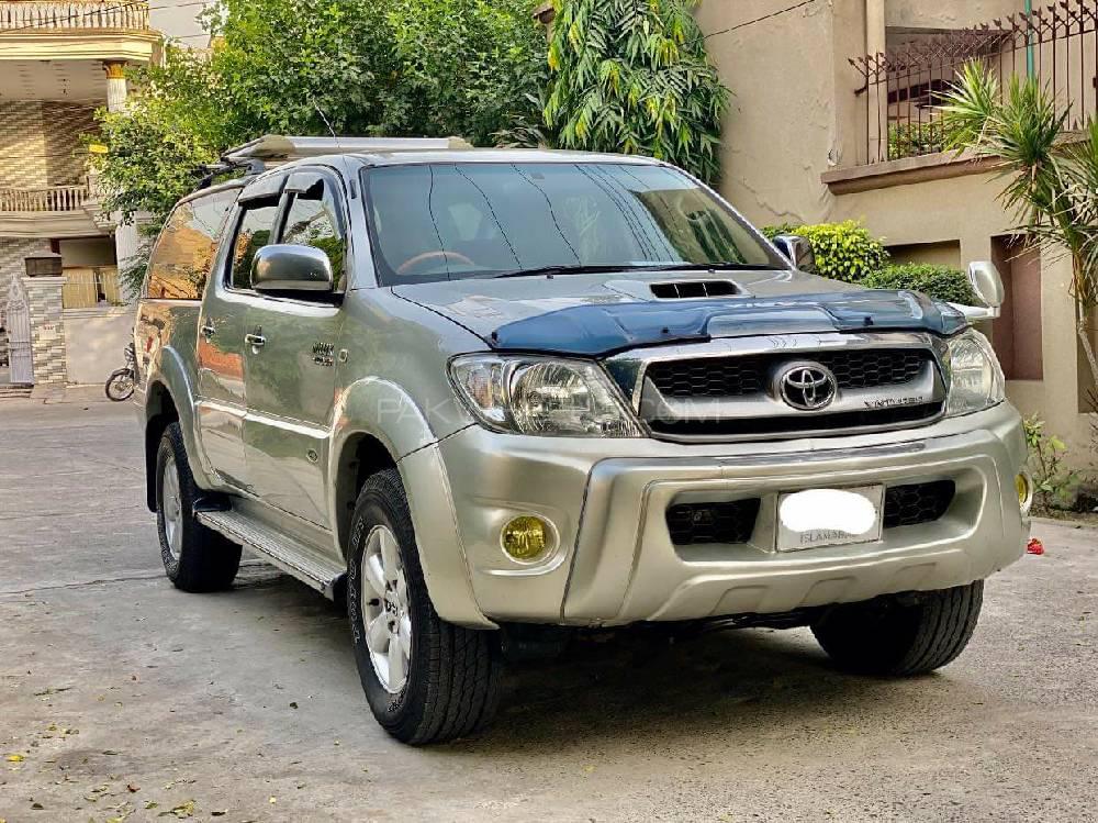 Toyota Hilux 2009 for Sale in Lahore Toyota Hilux 2009 for Sale in Lahore Image-3