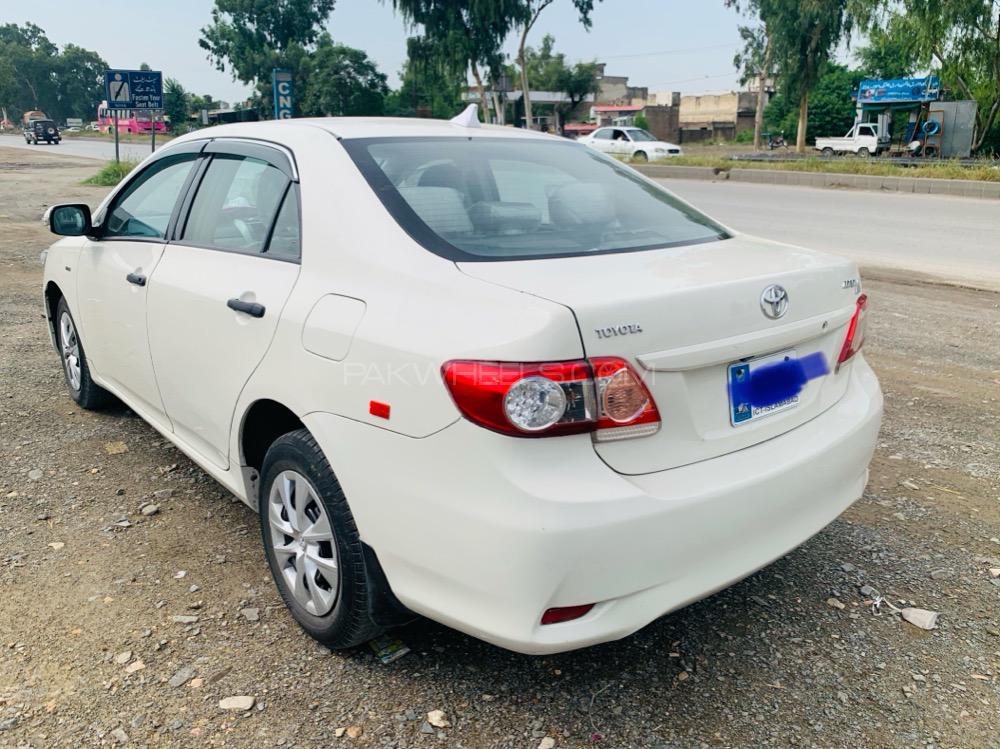 Toyota Corolla 2011 for Sale in Nowshera cantt Image-1
