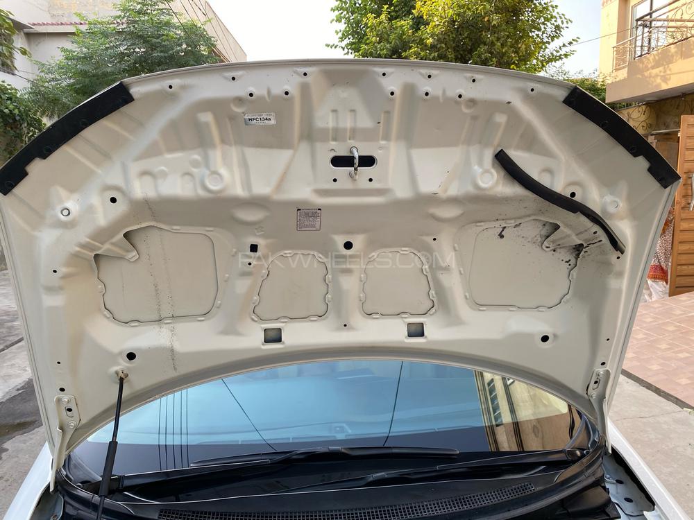 Honda Civic 2014 for Sale in Faisalabad Honda Civic 2014 for Sale in Faisalabad Image-13