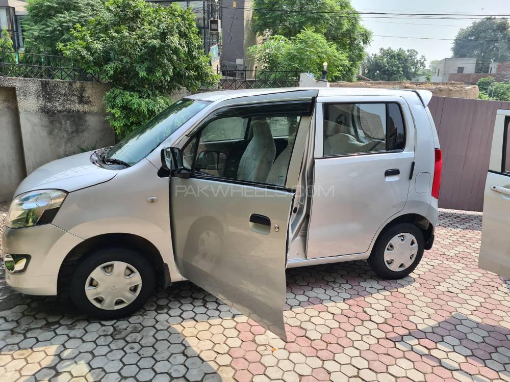 Suzuki Wagon R 2018 for Sale in Lahore Suzuki Wagon R 2018 for Sale in Lahore Image-9
