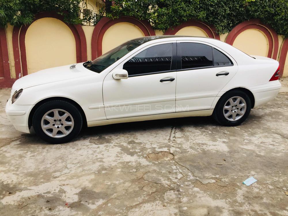 Mercedes Benz C Class - 2002 usama  Mercedes Benz C Class - 2002 usama  Image-4