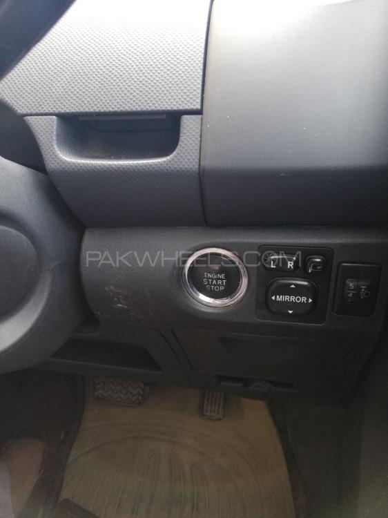 Toyota Vitz 2006 for Sale in Mansehra Toyota Vitz 2006 for Sale in Mansehra Image-4