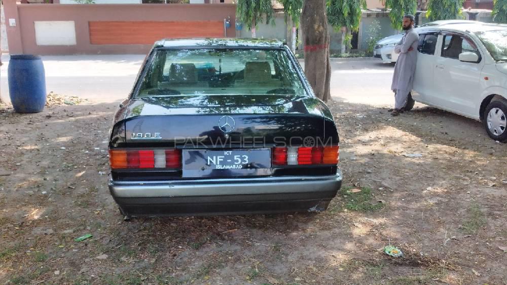 Mercedes Benz E Class 1982 for Sale in Lahore Mercedes Benz E Class 1982 for Sale in Lahore Image-4