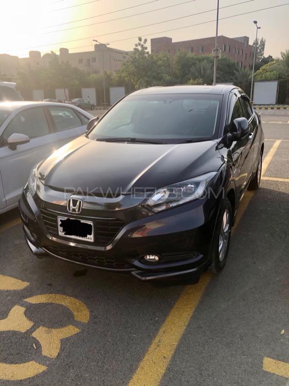 Honda Vezel 2014 for Sale in Lahore Image-1
