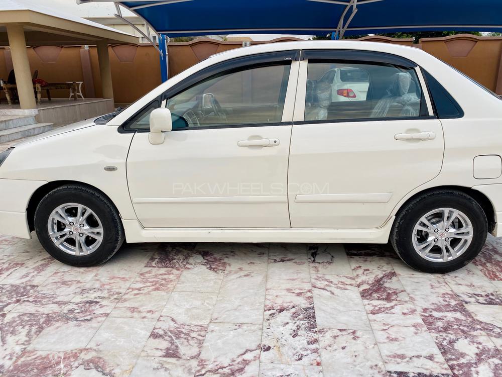 سوزوکی لیانا 2007 for Sale in پشاور سوزوکی لیانا 2007 for Sale in پشاور Image-5